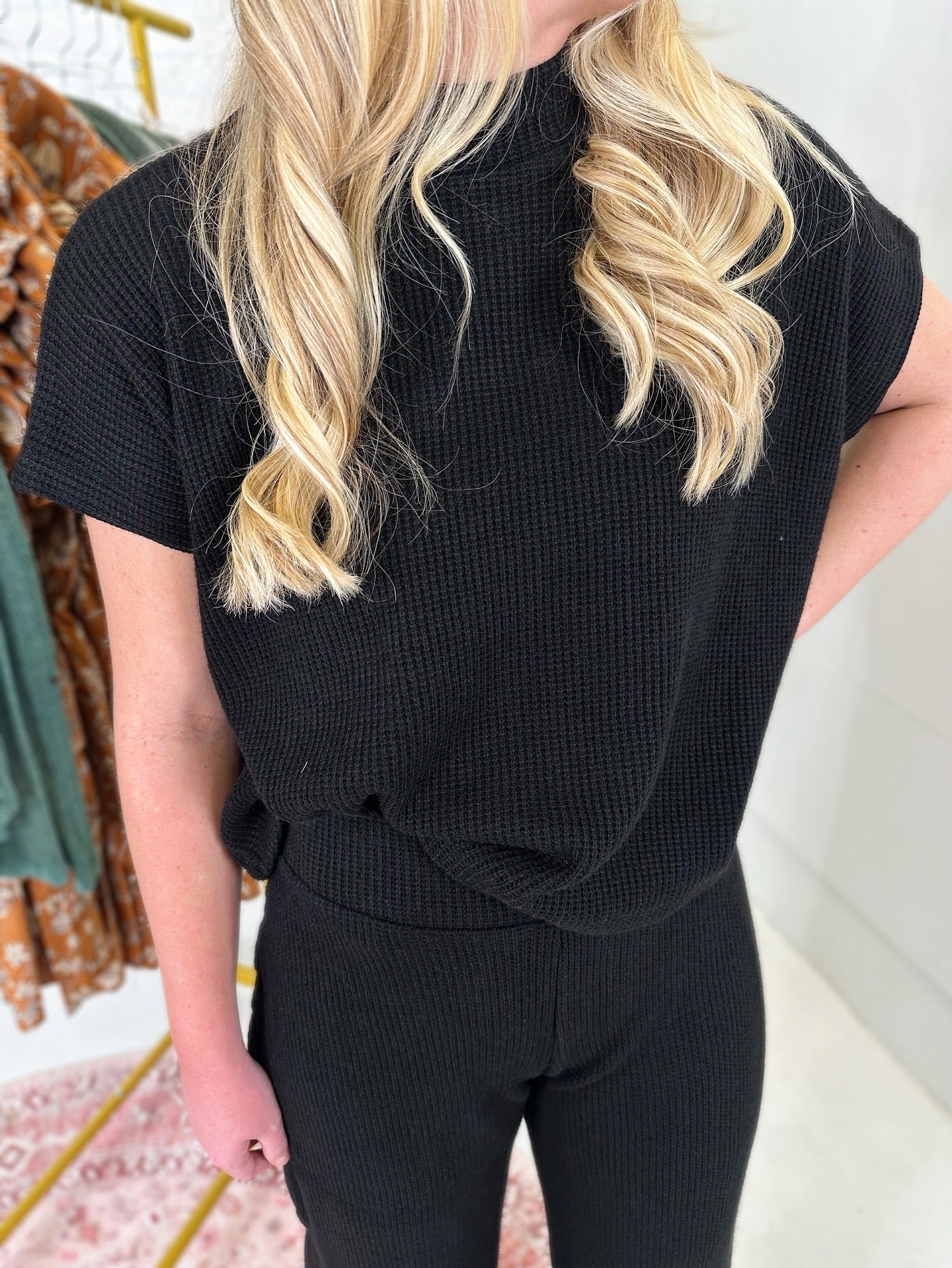 Willow Set in Black