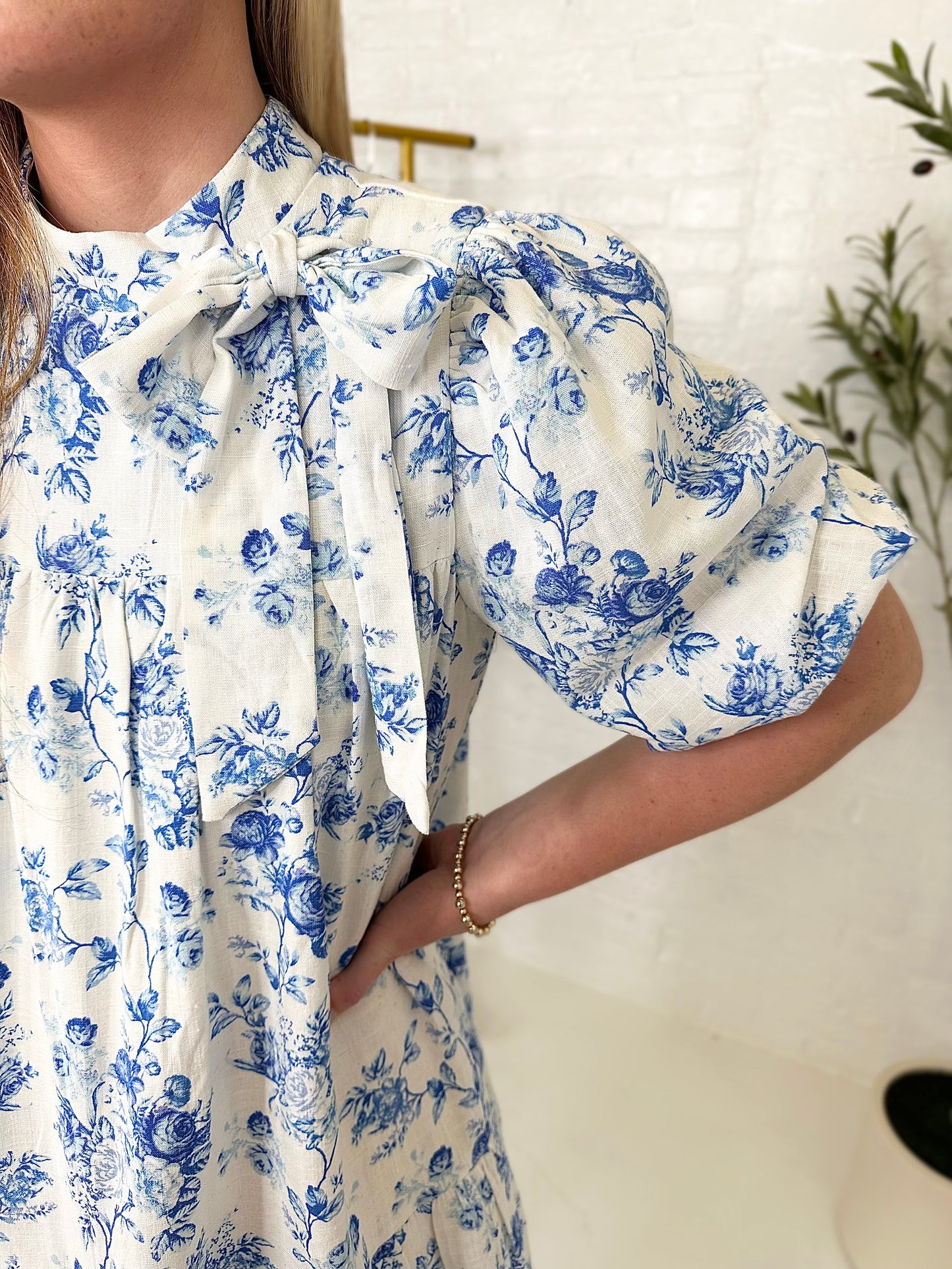 Mallie Floral Puffed Sleeves Bow Dress