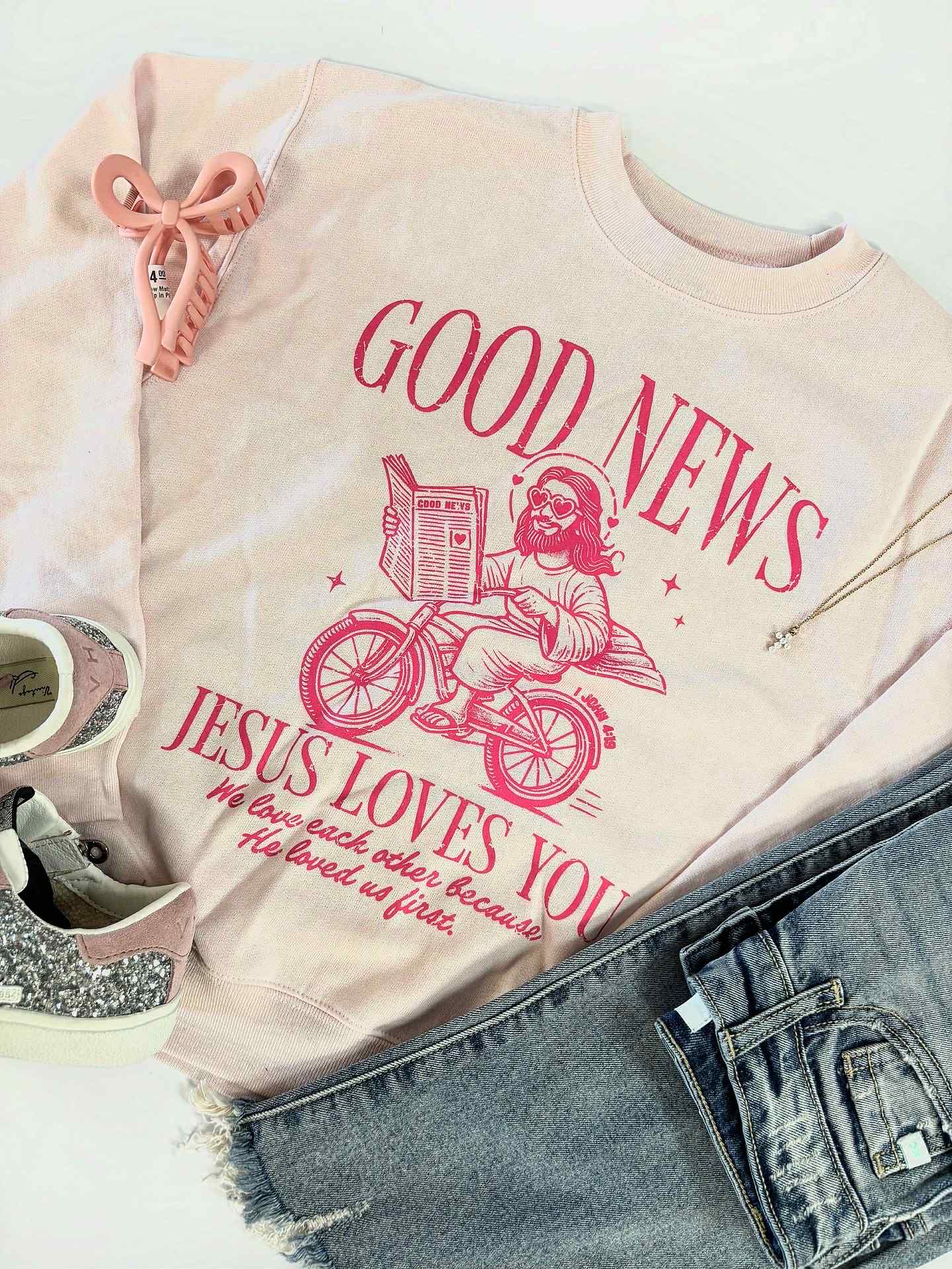 Good News Sweatshirt in Pink
