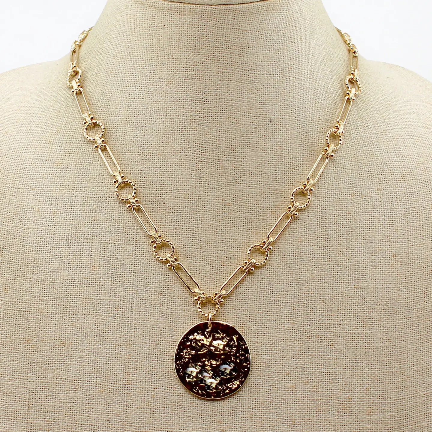 Gold Open Chain Hammered Circle Necklace