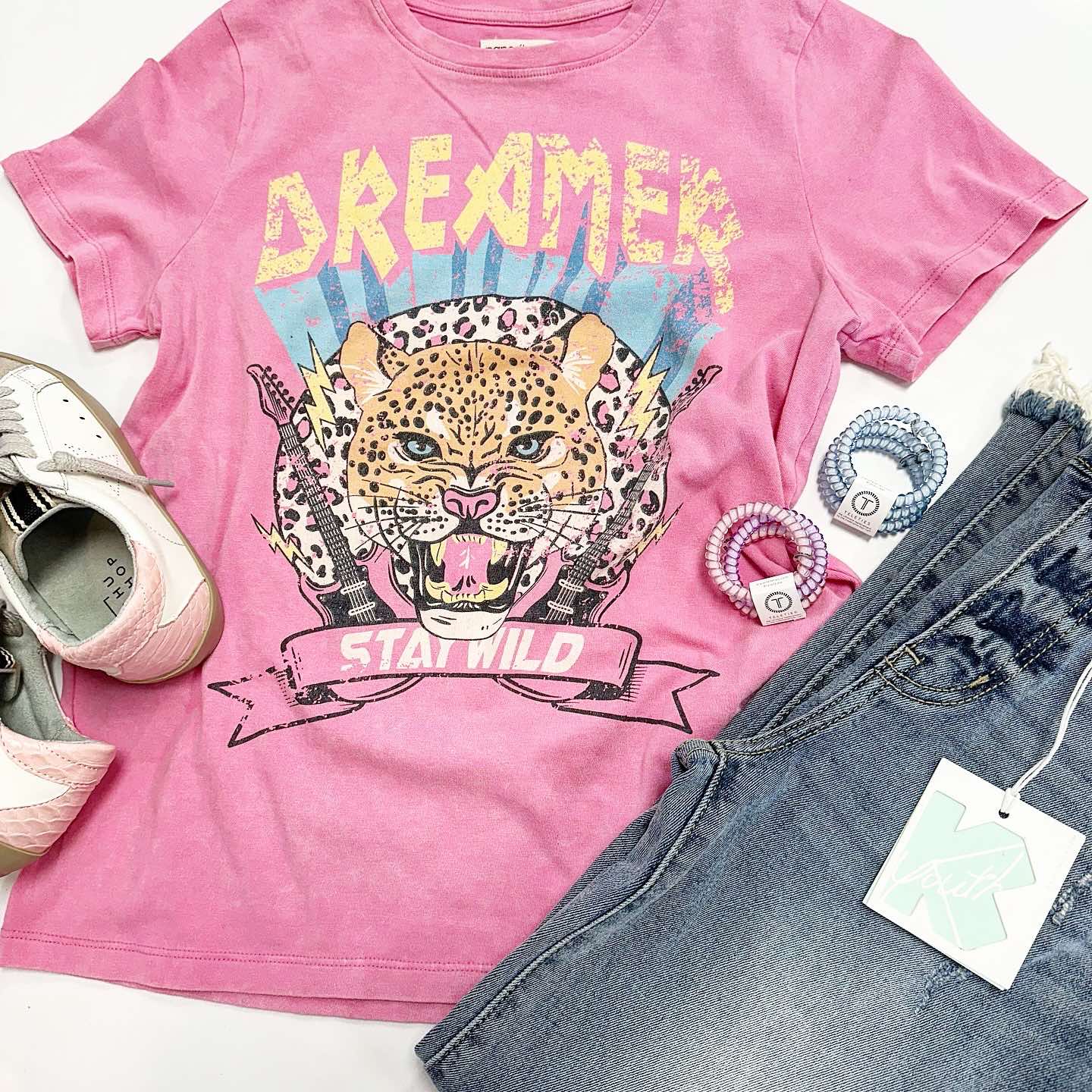 Dreamer Tiger Graphic Tee in Pink