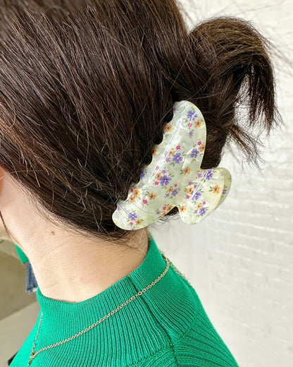 Elsie Floral Claw Clip