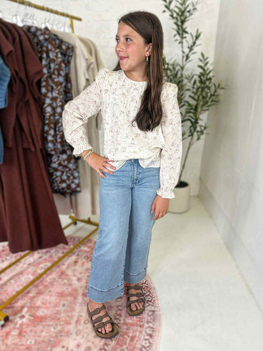 High Rise Cropped Wide Leg Jeans with Slant Pockets