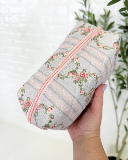 Quilted Floral Design Cosmetic Bag in Blue