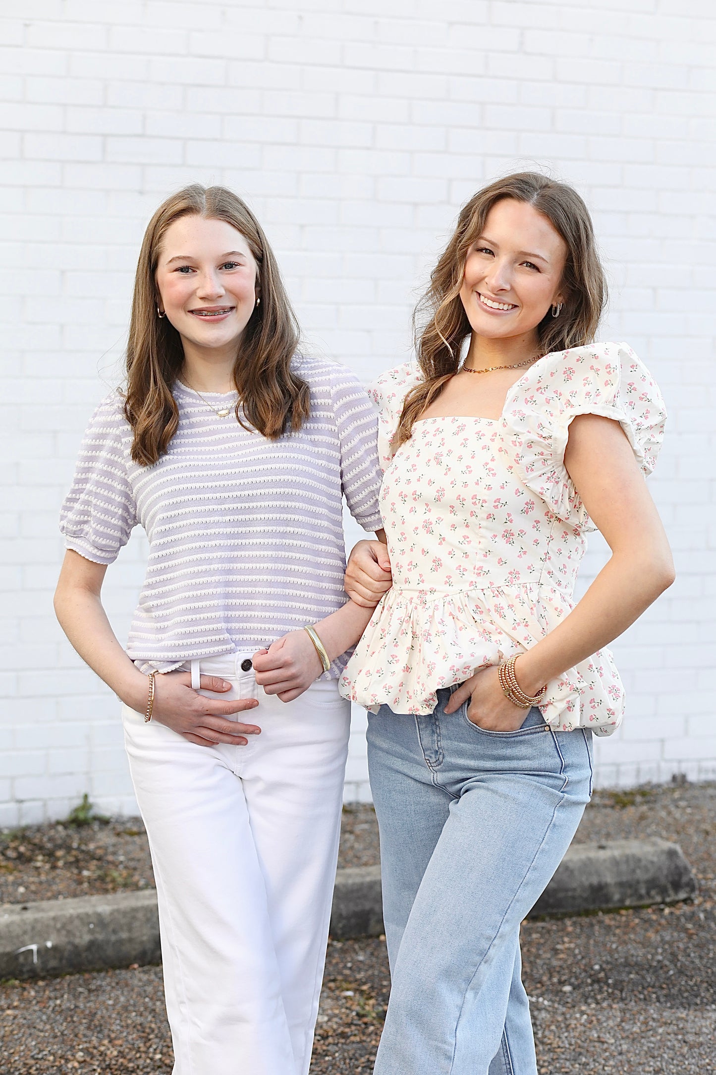 TWEEN CROP WIDE LEG WHITE JEANS