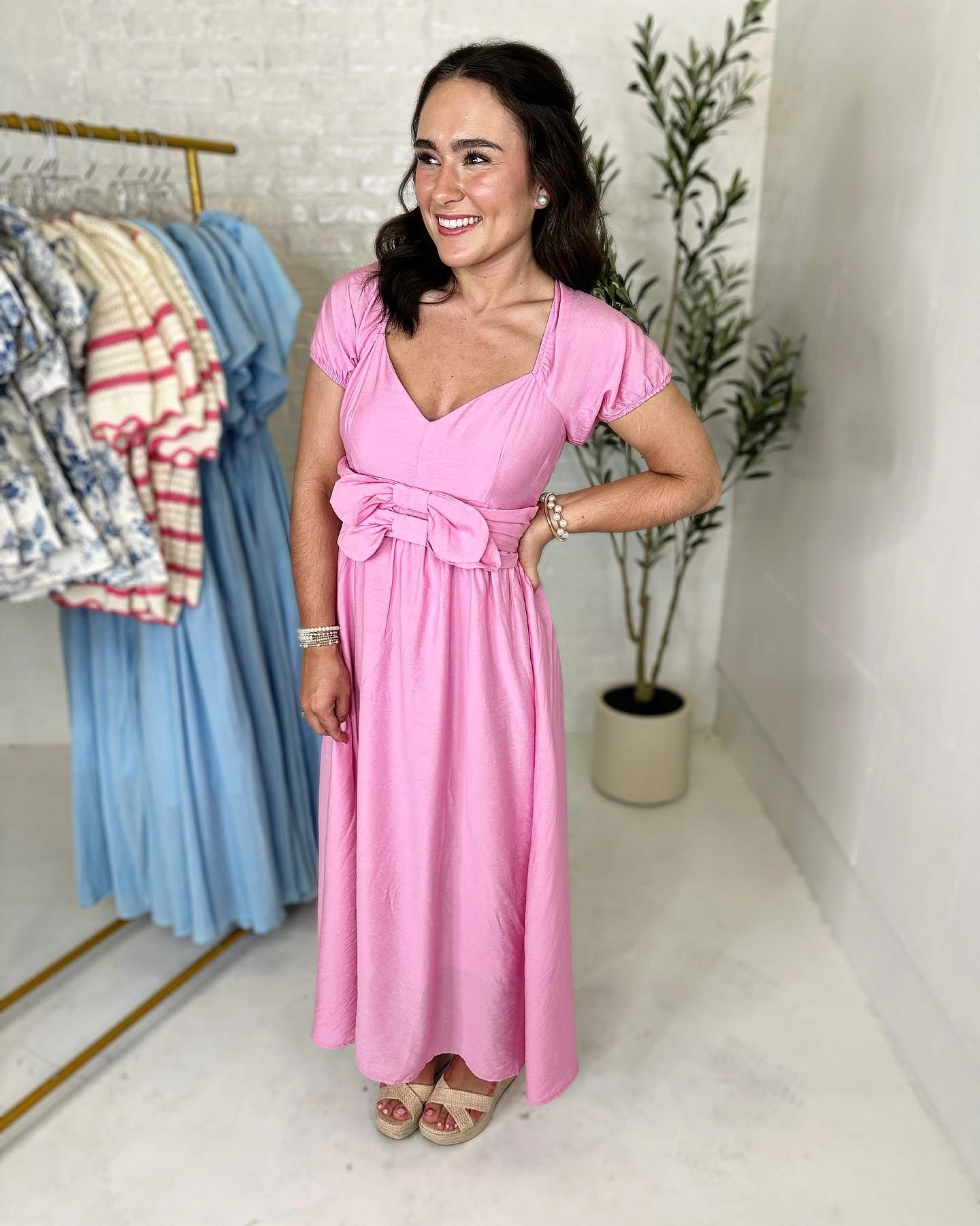 Addison Bow Midi Dress in Pink