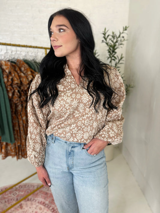 Tatum Floral Top in Oatmeal